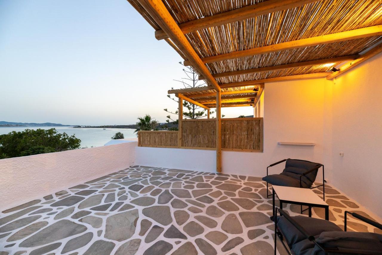 Omilos Beachfront House Парос Екстериор снимка