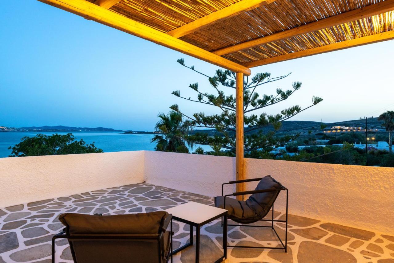 Omilos Beachfront House Парос Екстериор снимка
